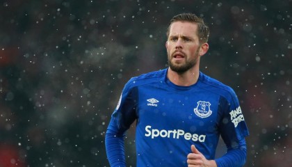 体育娱乐平台-巴萨意杯手感冰凉，蓉城失扳平良机，摩纳哥调整名单备战国王杯